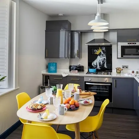 Dream Stays Bath - Beau Street Room photo