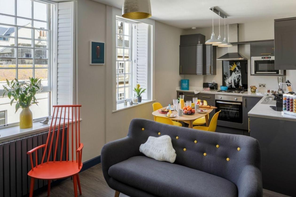 Apartment Dream - Beau Street *